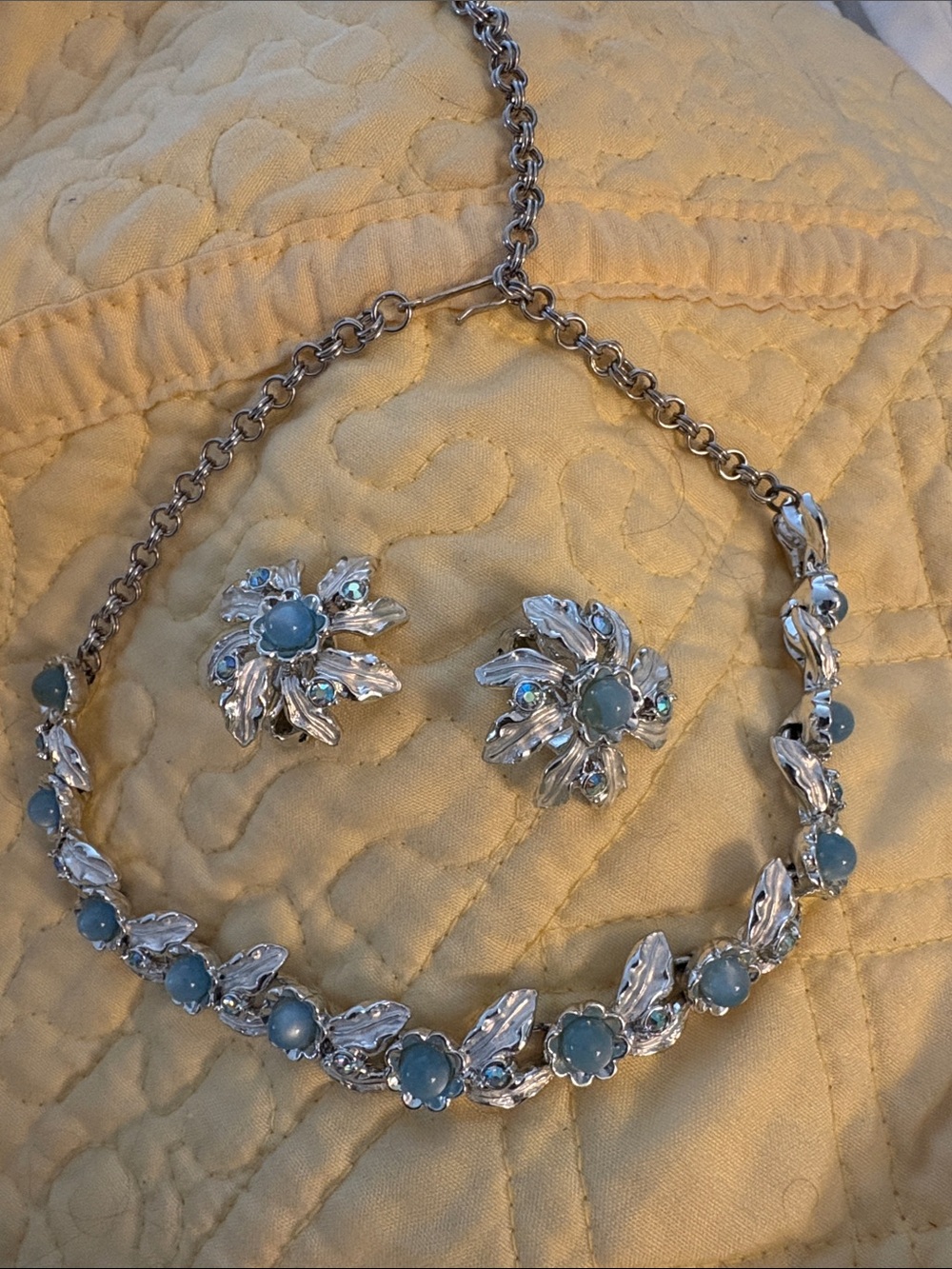 Silver-Tone Aquamarine Blue Floral Necklace and Clip Earrings Set